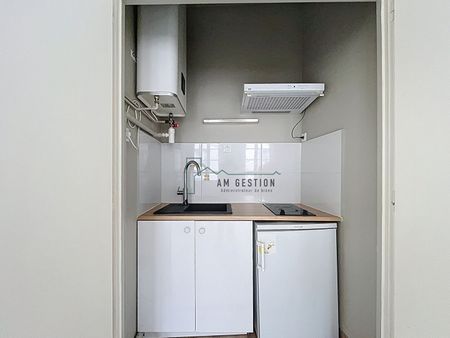 Location Appartement 1 pièce 21m² - Photo 3