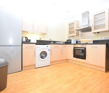 2 bedroom apartment to rent - Photo 2