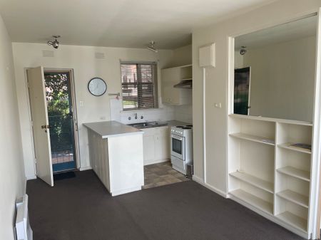 15 / 77 Park St, South Yarra - Photo 2