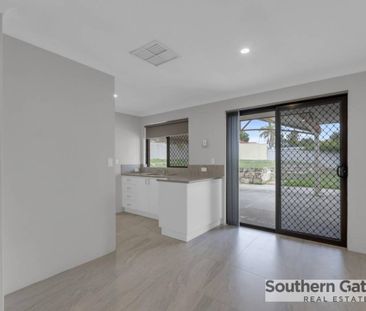 Central Family Home - Photo 2