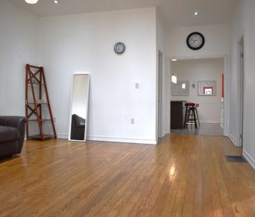 For Lease - 966 Dundas Street, Toronto, Ontario - Photo 4