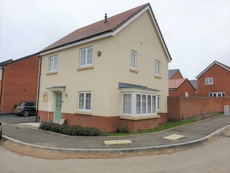 Detached house to rent on - Photo 4