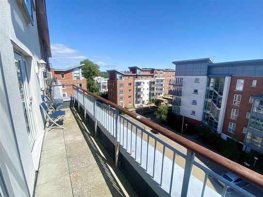 Avenel Way, Poole, BH15 - Photo 1