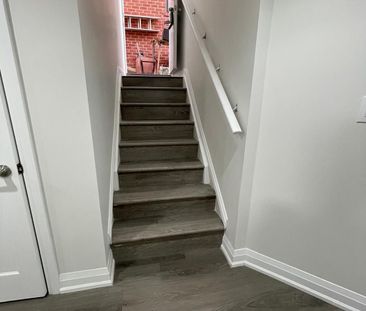 For Lease - 3727 Althorpe Circle, Mississauga, Ontario - Photo 3