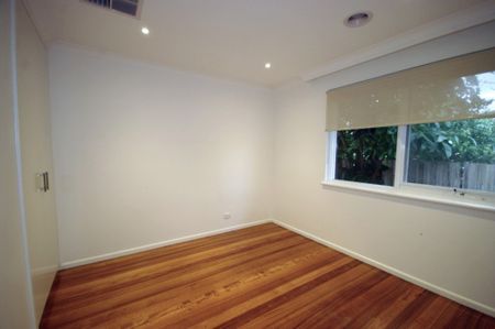 Spacious 2 Bedroom Unit with Heating / Cooling & Lu Garage - Photo 2