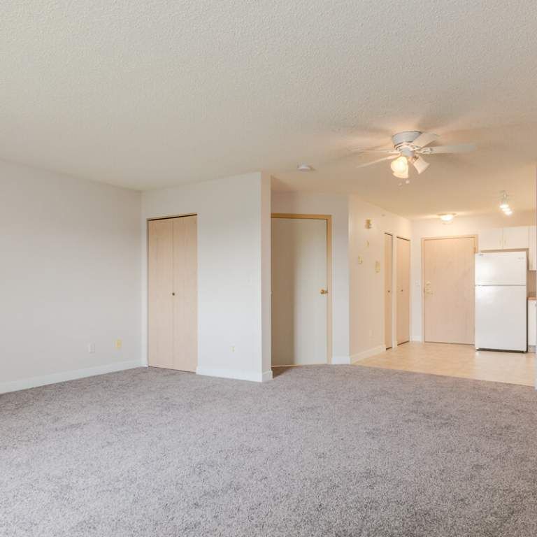 Classic Suite - 1 Bedroom - Photo 1