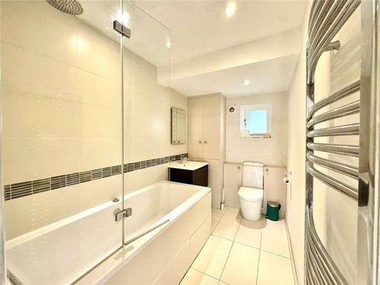 Christchurch Road, London, N8 - Photo 1