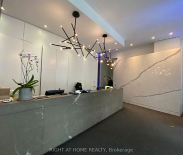 550 Wellington Lofts 55 - Photo 2