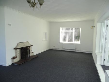 3 bedroom bungalow to rent - Photo 3