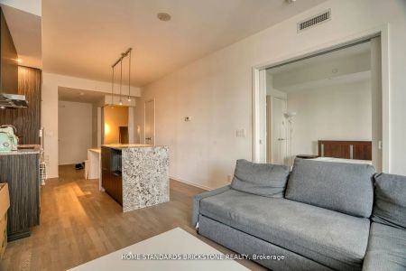 1 Bloor Street E #1609 - Photo 2