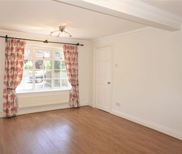 2 bedroom semi-detached house to rent - Photo 2
