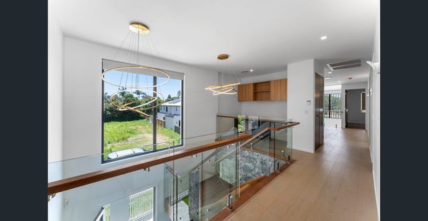 Architectural Luxury on a Commanding Corner in Prestigious Rochedale - Photo 1