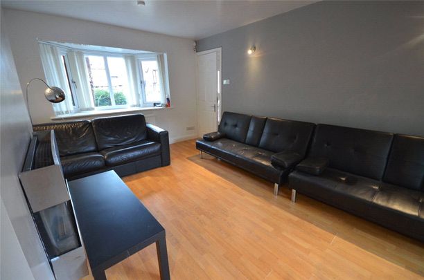 Blackburn Gardens, West Didsbury, Manchester, M20 3YH - Photo 1