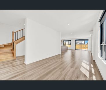 19 Bristlecone St, Sunbury, Vic 3429 - Photo 6