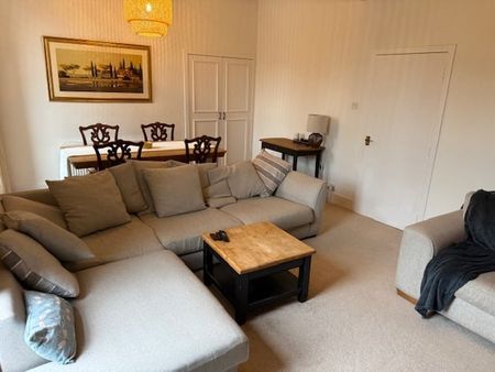 3 Bed Terraced House, Brighton Place, AB10 - Photo 2