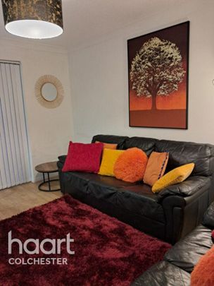 1 bedroom in a house share to rent - Photo 1