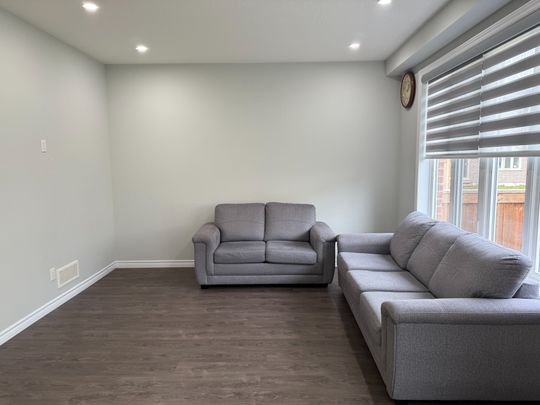 For Lease - 11 Gleason Crescent, Kitchener, Ontario - Photo 1