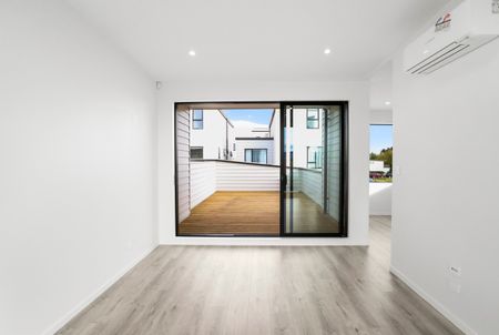 Three Level Beauty! - Photo 4