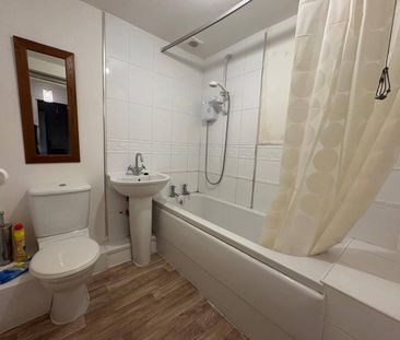 Silverdale Road, Orrell, Greater Manchester, UK - Photo 4