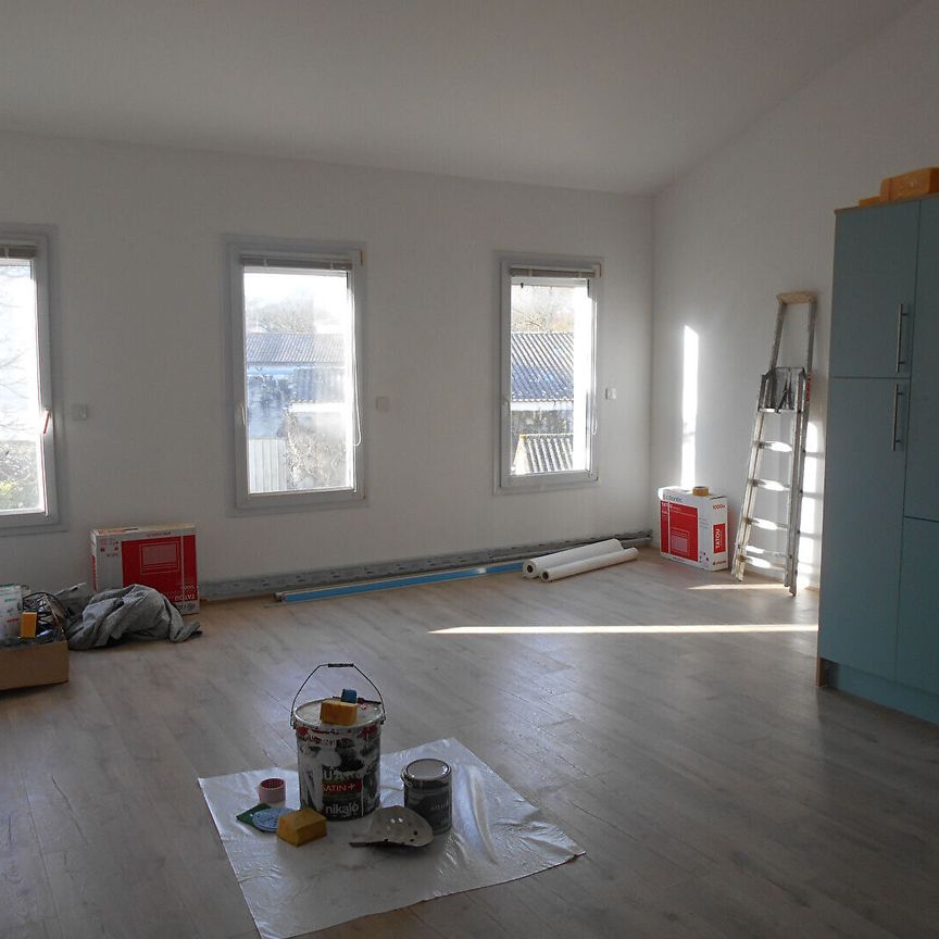 A louer, Appartement tT4 duplex 89 m2 Branne - Photo 1