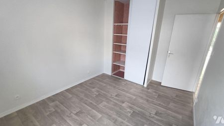 Appartement à Location à Bruz - Square de la Prestimonie - Appartement au rez de chaussée d... - Photo 4