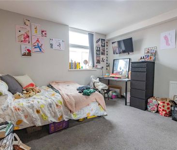 6 bedroom house to rent - Photo 2