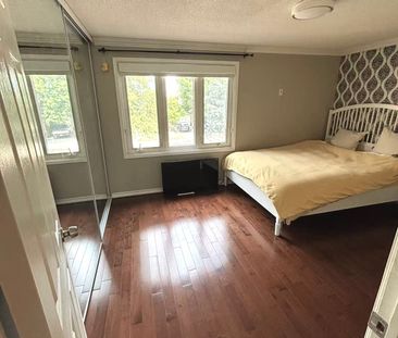 For Lease - 35 Moonlight Lane, Richmond Hill, Ontario - Photo 4