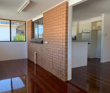 Family-Friendly Home in a Prime Location! - Photo 4