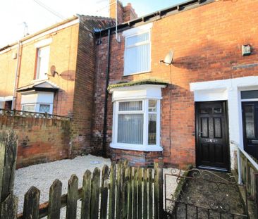 2 bedroom end of terrace house to rent - Photo 2