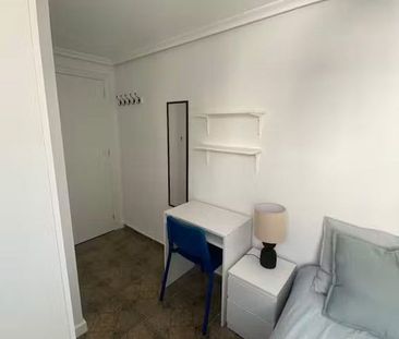 Carrer San Edesio, Manises, Valencian Community 46940 - Foto 1
