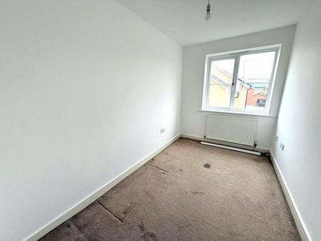 3 bedroom detached house to rent - Photo 4