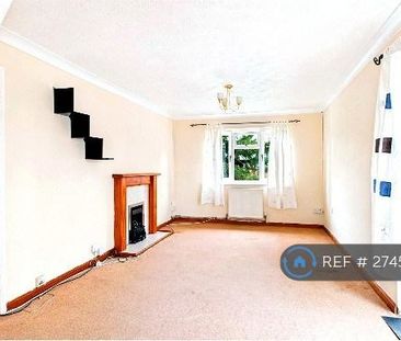 2 bedroom flat to rent - Photo 3