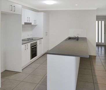 Low maintenance 3 bedroom Duplex - Photo 5