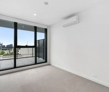 504/102 Stanley Street, West Melbourne. - Photo 3