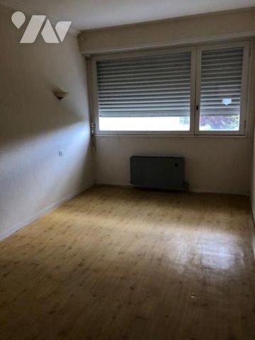 A LOUER REZE Mahaudière Appt T4 - 71 M2 - 3ème étage sans ascenseur - parking extérieur - Photo 4