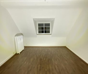 Für Junge und Junggebliebene. Tolle 2-Zimmer-Wohnung im 4. OG in Du... - Foto 1