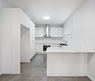 2 bedroom granny in Campbelltown! - Photo 2