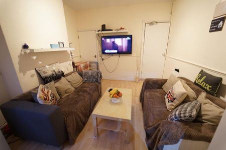 5 bedroom house to rent - Photo 2