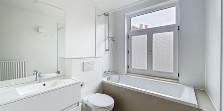 Appartement te huur in Etterbeek voor € 1.000 met 1 slaapkamer - Foto 3