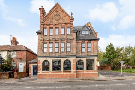 Studio to rent - Photo 5