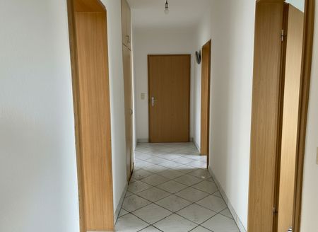 *Zentral und ruhig* gepflegte 3-Zimmerwohnung mit Balkon in Neunkirchen-Seelscheid - Foto 5