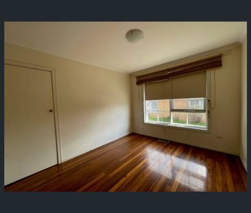 11/114 Shannon Street, Box Hill North, Vic 3129 - Photo 5