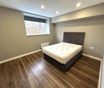 2 bedroom Flat To Let Total Size: 840 SQ FT - Photo 6