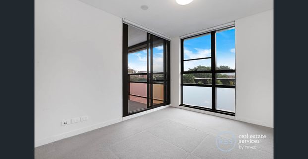 Contemporary 2 Bedroom Apartment with Parking + Study Nook in 'OVO', Zetland - Photo 1