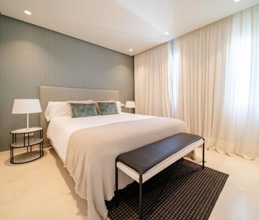 Luxury penthouse for rent in Marbella, Andalusia - Photo 6