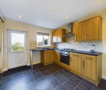 2 bedroom terraced house to rent - Photo 6