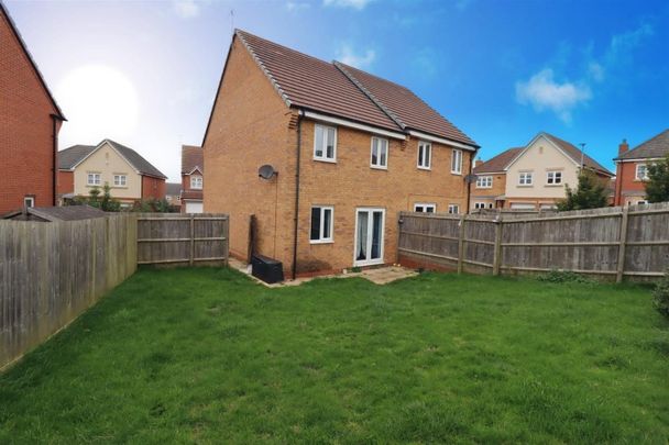 Aspen Close, Great Glen, Leicester, LE8 - Photo 1