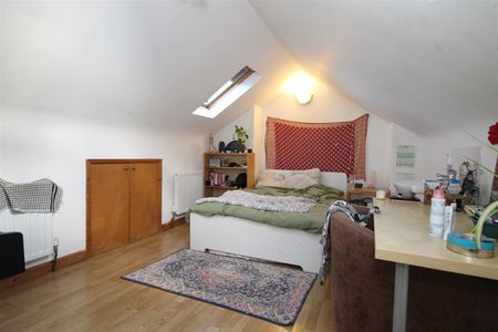 5 bed terraced house to rent in Rudthorpe Road, Bristol, BS7 - Photo 2