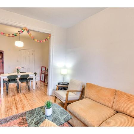 Spacieux 4 1/2 au dernier étage d'un triplex - Photo 4