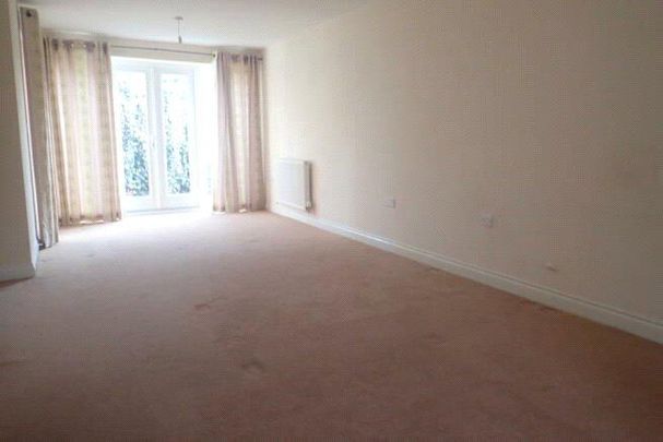 4 bedroom detached house to rent - Photo 1